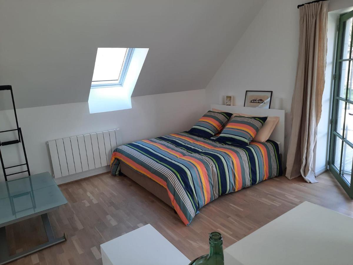 Le Relais Bed & Breakfast Revillon Exterior photo